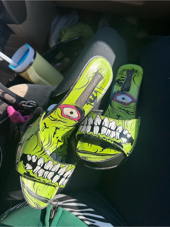 Iron Fist Shoes - Insane rare iron fist zombie pumps